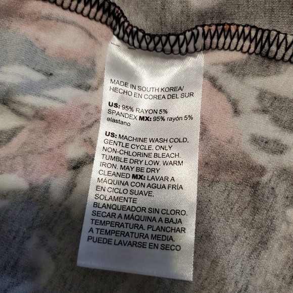 Chico's Touch of Cool Paradise Layering L/S Knit Top "Wild Poppy" Size 3-14/16 - Picture 10 of 11